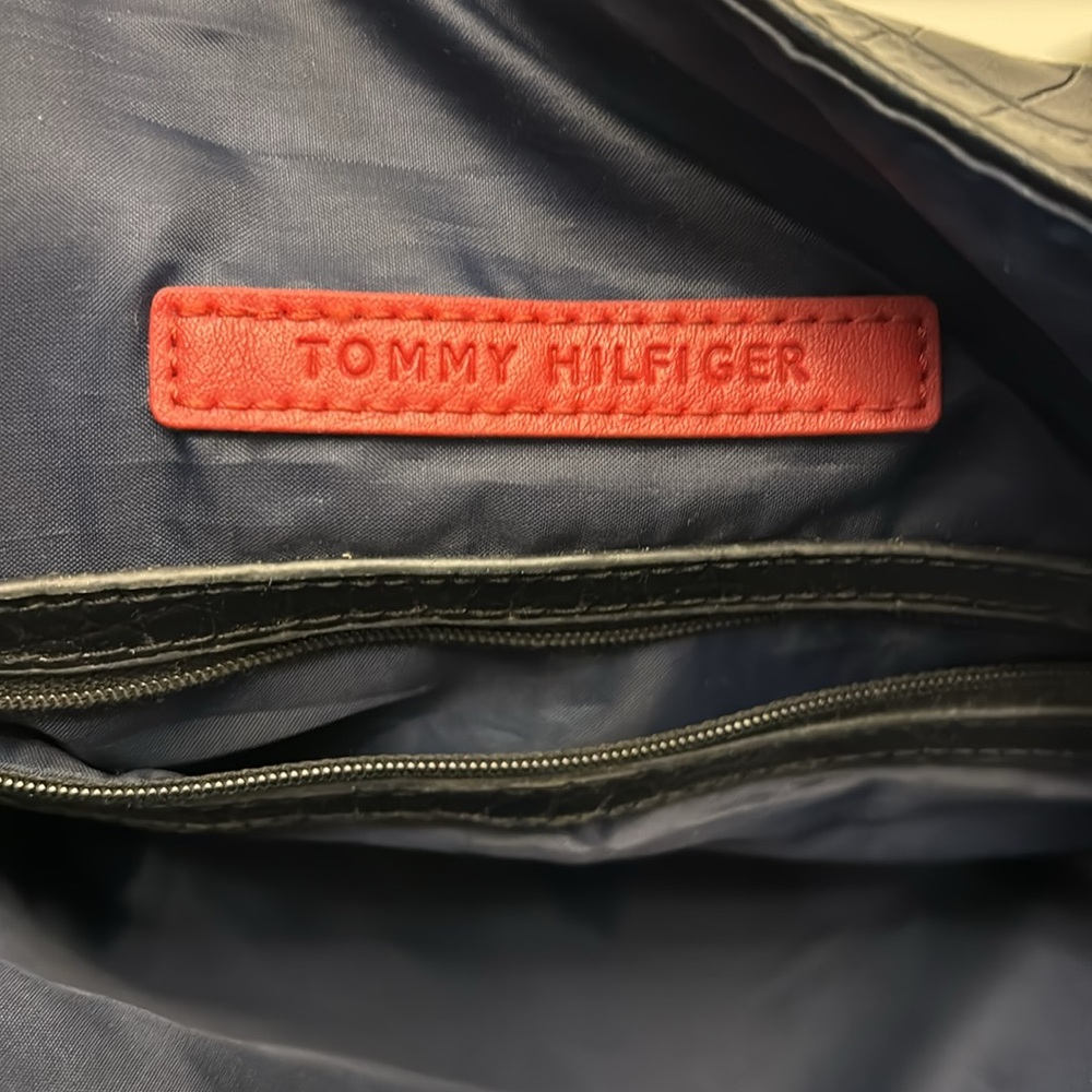 Tommy Hilfiger Black Crocodile-Embossed Open Tote Bag Gold Hardware - Picture 5 of 10